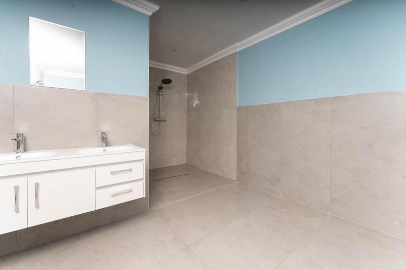 To Let 5 Bedroom Property for Rent in Cedar Creek Gauteng