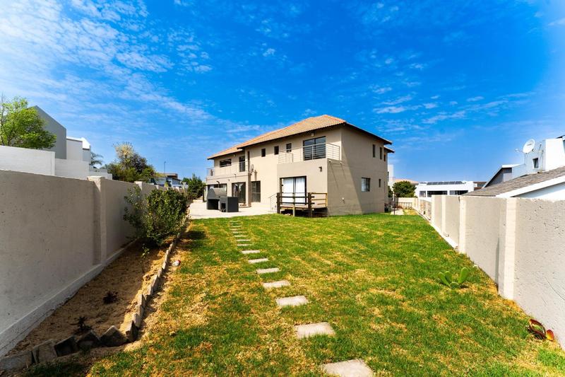 To Let 5 Bedroom Property for Rent in Cedar Creek Gauteng