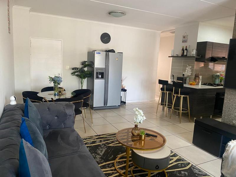 To Let 3 Bedroom Property for Rent in Olivedale Gauteng