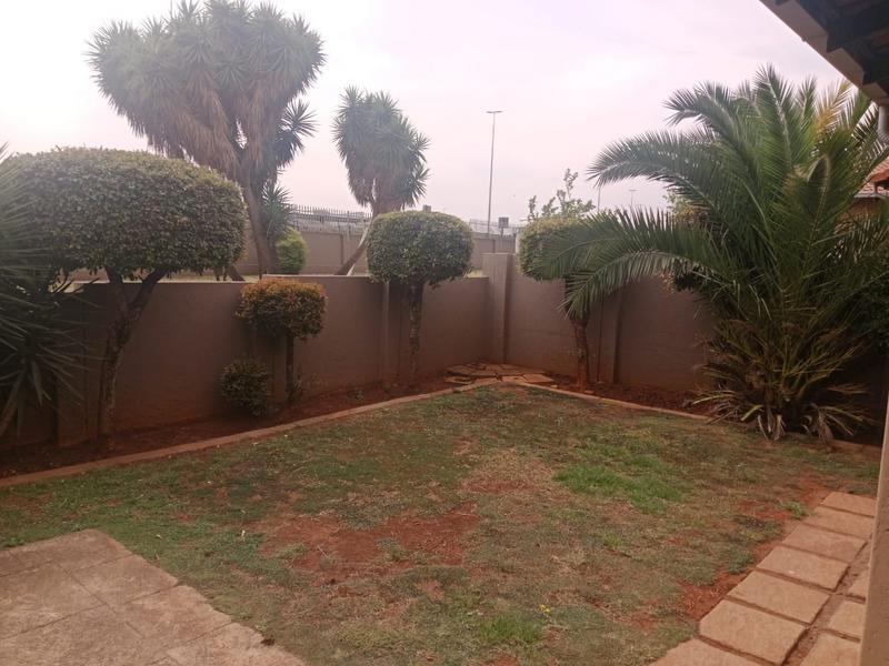 To Let 3 Bedroom Property for Rent in Witfield Gauteng