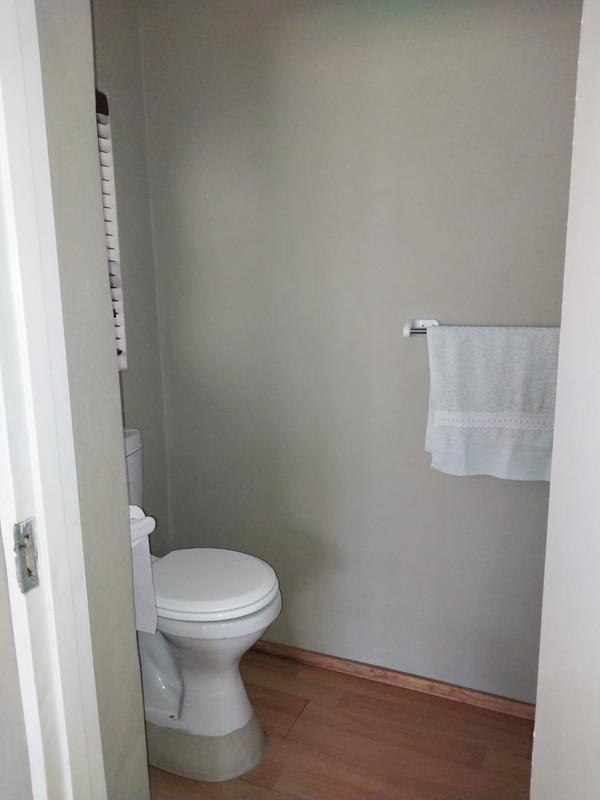 To Let 3 Bedroom Property for Rent in Farrarmere Gauteng