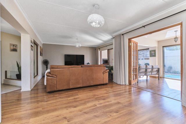 3 Bedroom Property for Sale in Sunninghill Gauteng