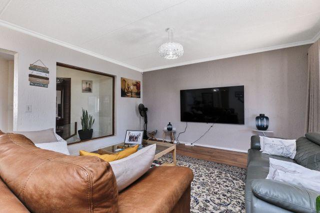 3 Bedroom Property for Sale in Sunninghill Gauteng