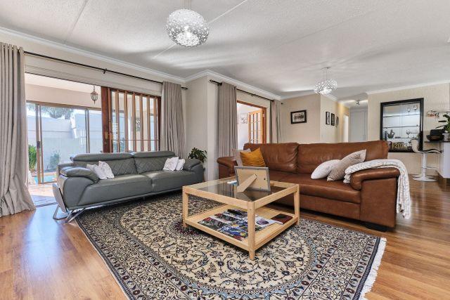 3 Bedroom Property for Sale in Sunninghill Gauteng