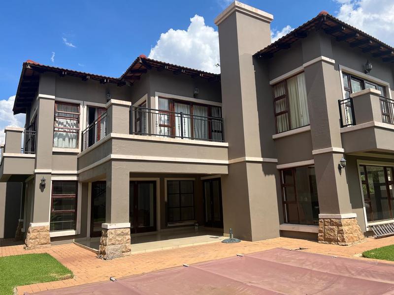 To Let 4 Bedroom Property for Rent in Aspen Hills Gauteng
