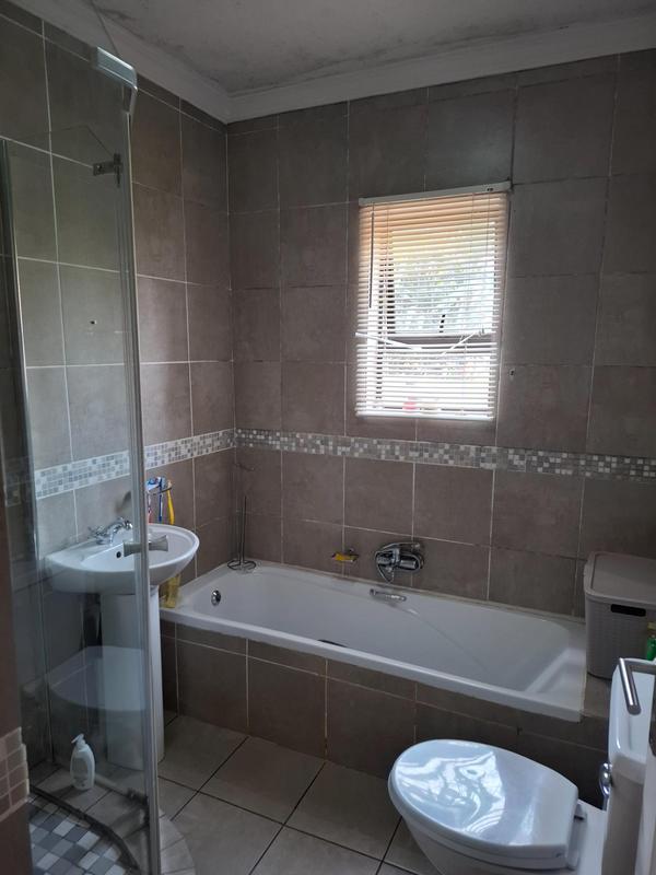 To Let 2 Bedroom Property for Rent in Silverton Gauteng