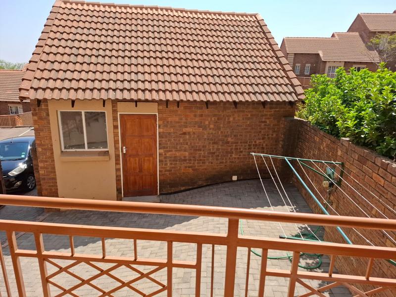 To Let 2 Bedroom Property for Rent in Mooikloof Ridge Gauteng