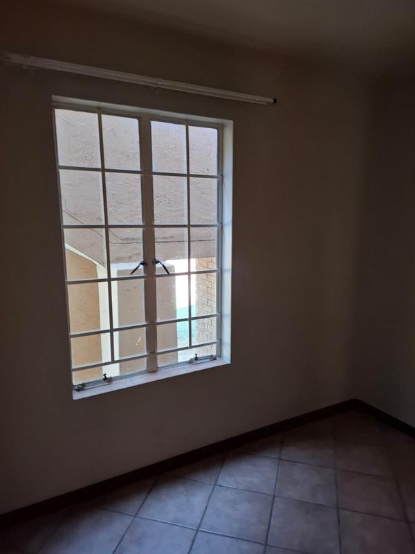 To Let 2 Bedroom Property for Rent in Mooikloof Ridge Gauteng