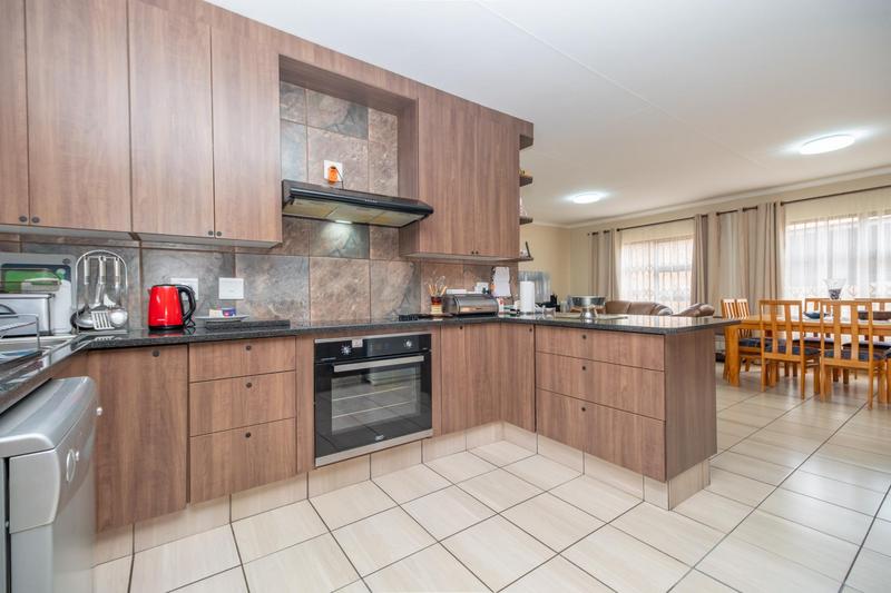 2 Bedroom Property for Sale in Krugersdorp North Gauteng