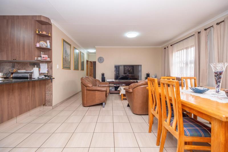 2 Bedroom Property for Sale in Krugersdorp North Gauteng