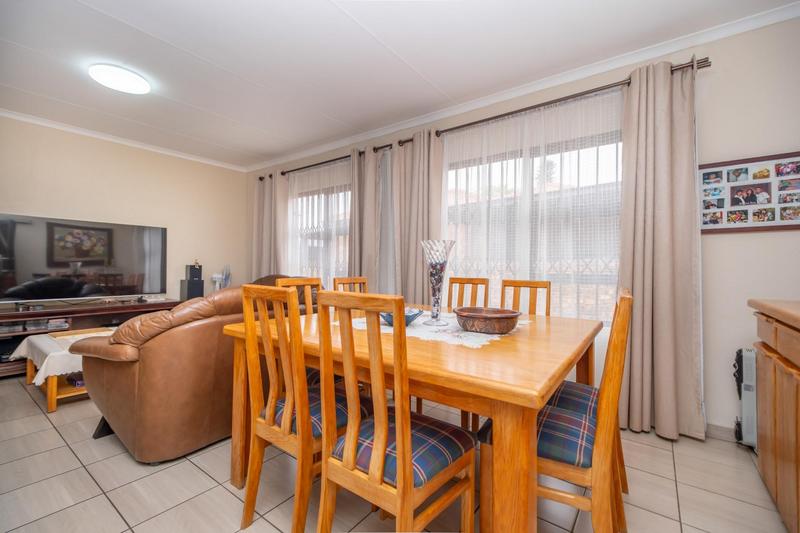 2 Bedroom Property for Sale in Krugersdorp North Gauteng