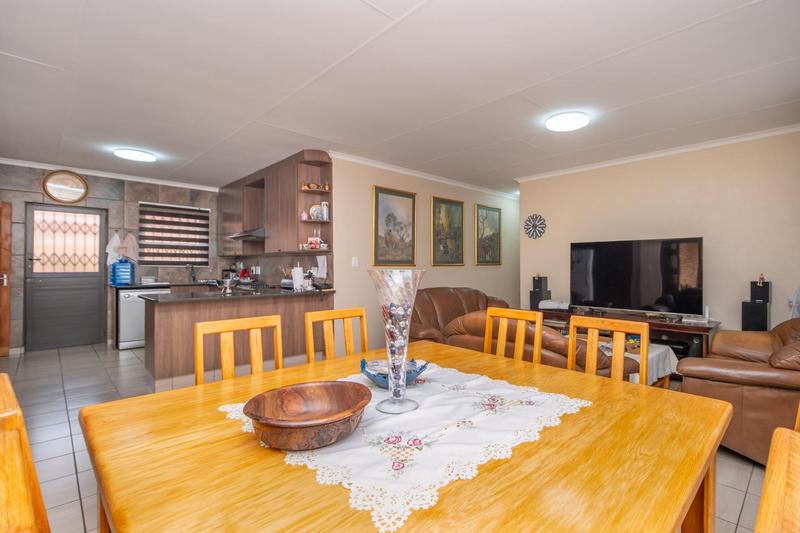 2 Bedroom Property for Sale in Krugersdorp North Gauteng