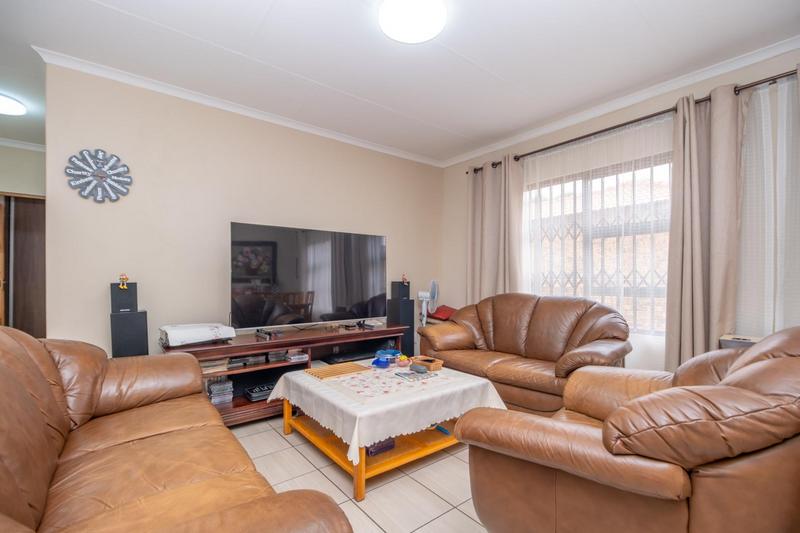 2 Bedroom Property for Sale in Krugersdorp North Gauteng