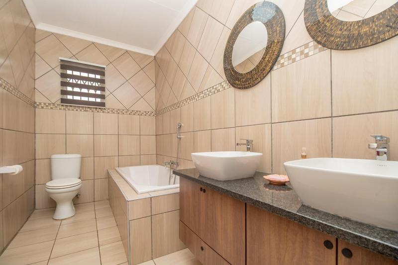 2 Bedroom Property for Sale in Krugersdorp North Gauteng