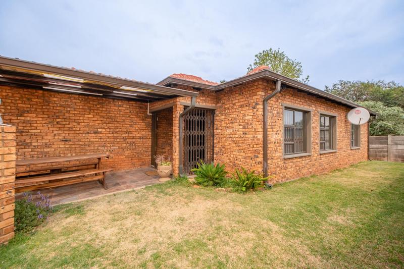 2 Bedroom Property for Sale in Krugersdorp North Gauteng