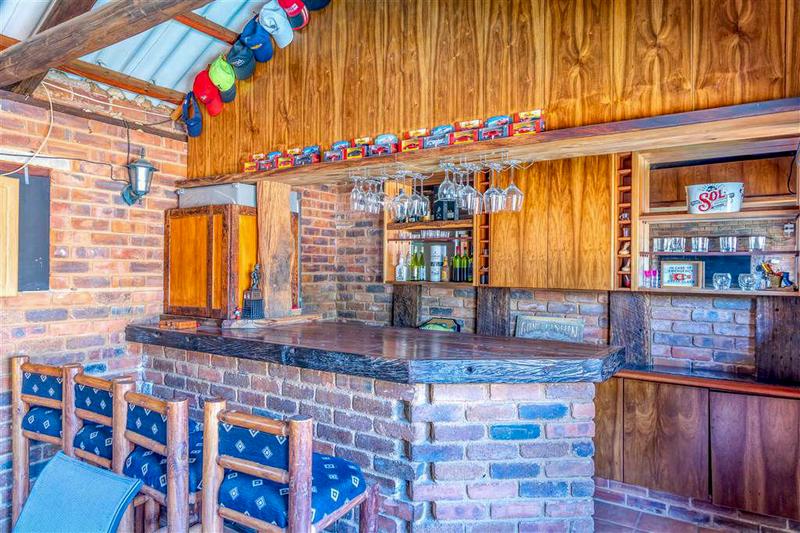 4 Bedroom Property for Sale in Florida Park Gauteng