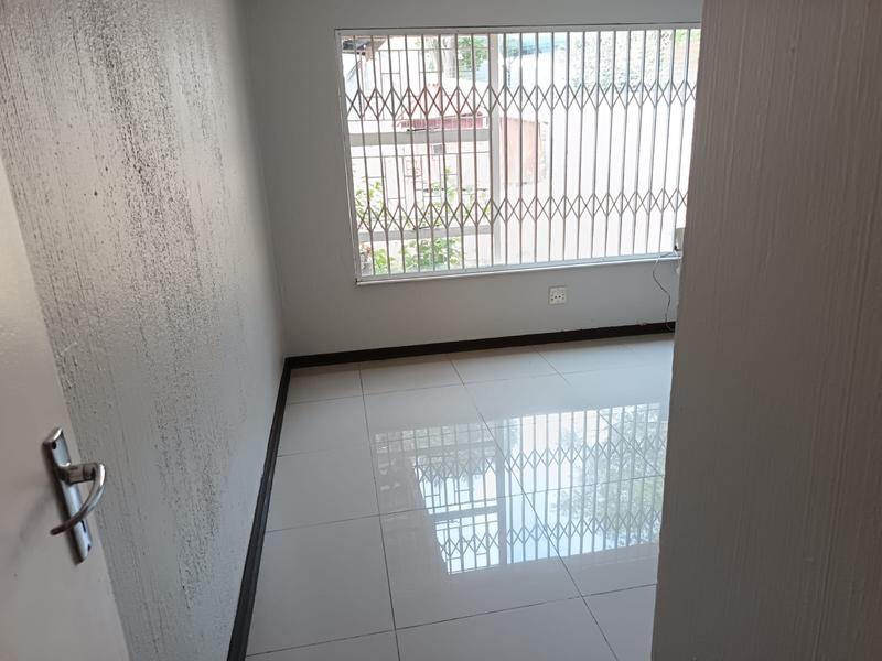 To Let 3 Bedroom Property for Rent in Vorna Valley Gauteng
