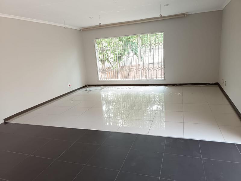 To Let 3 Bedroom Property for Rent in Vorna Valley Gauteng