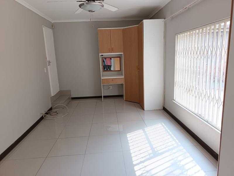 To Let 3 Bedroom Property for Rent in Vorna Valley Gauteng