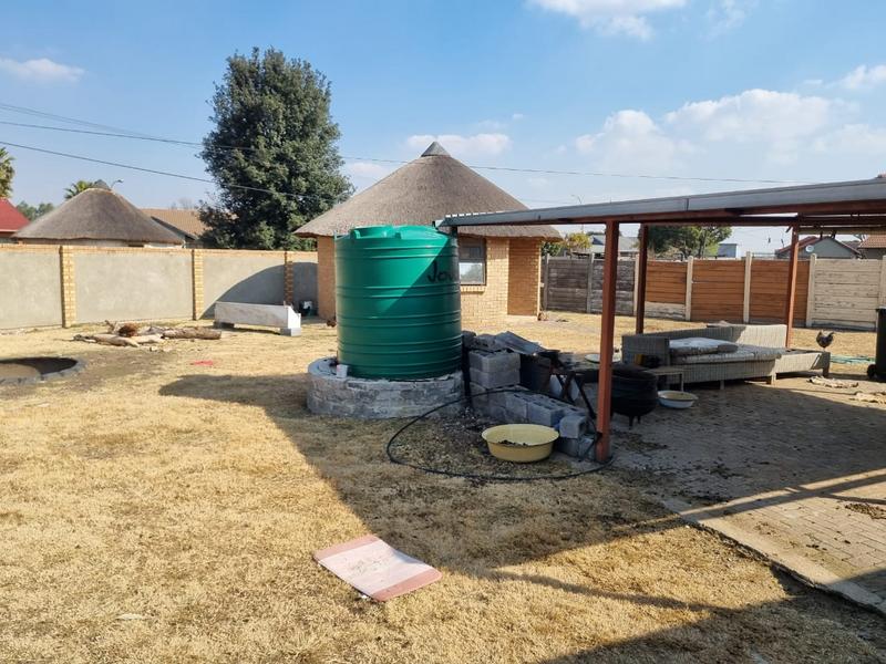 3 Bedroom Property for Sale in Klippoortje Gauteng