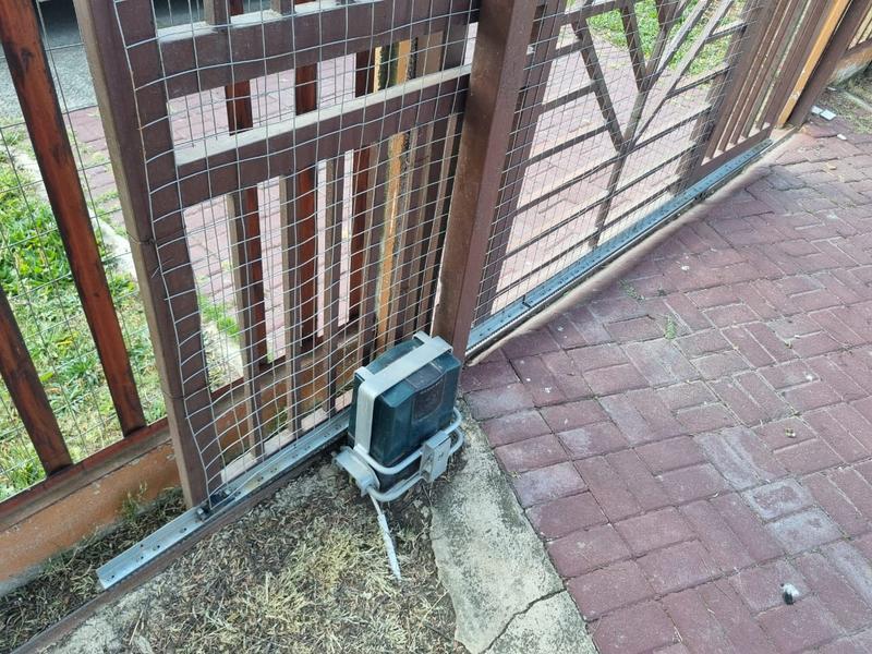3 Bedroom Property for Sale in Klippoortje Gauteng
