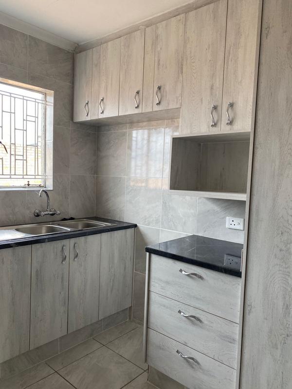 To Let 3 Bedroom Property for Rent in Zakariyya Park Gauteng