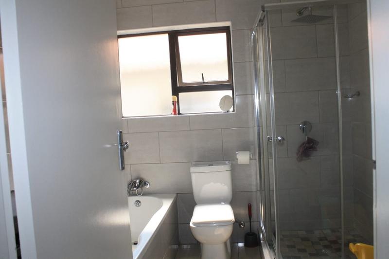 3 Bedroom Property for Sale in The Orchards Gauteng