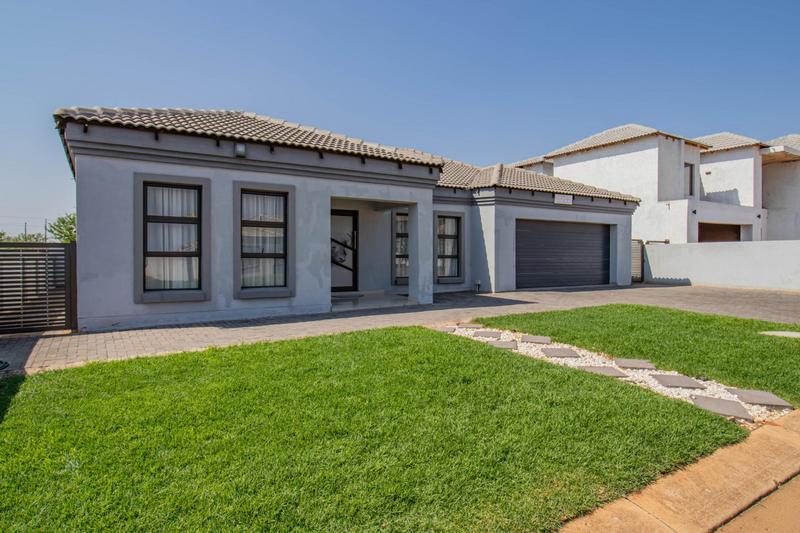 3 Bedroom Property for Sale in The Orchards Gauteng