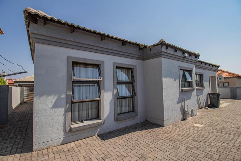 3 Bedroom Property for Sale in The Orchards Gauteng