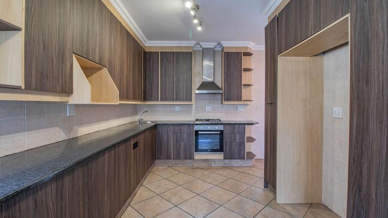 4 Bedroom Property for Sale in Glen Erasmia Gauteng