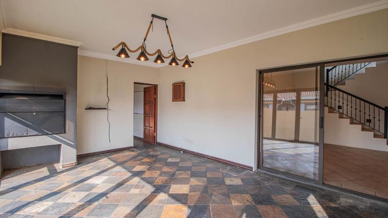4 Bedroom Property for Sale in Glen Erasmia Gauteng