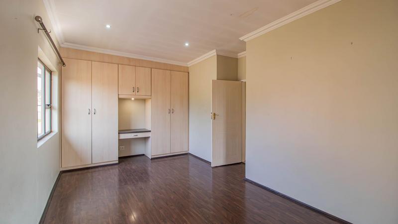 4 Bedroom Property for Sale in Glen Erasmia Gauteng
