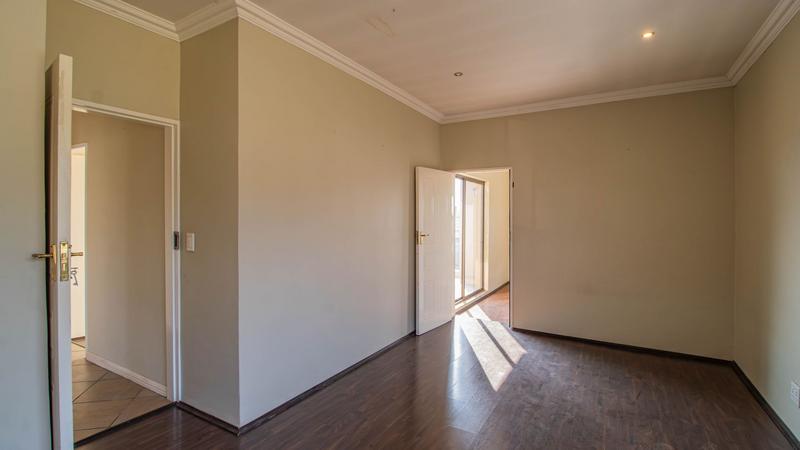 4 Bedroom Property for Sale in Glen Erasmia Gauteng