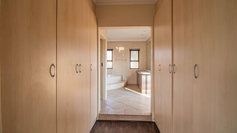 4 Bedroom Property for Sale in Glen Erasmia Gauteng