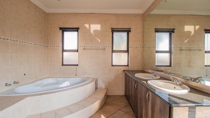 4 Bedroom Property for Sale in Glen Erasmia Gauteng