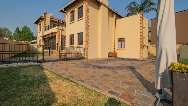4 Bedroom Property for Sale in Glen Erasmia Gauteng
