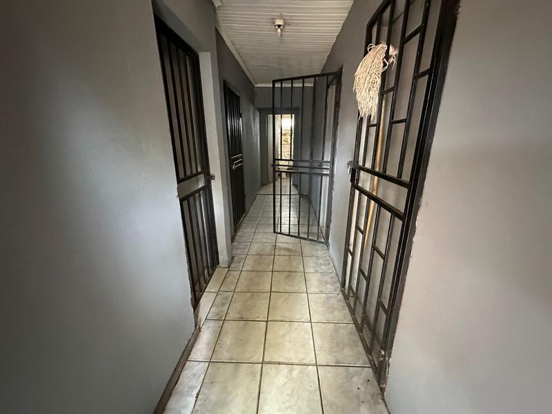 12 Bedroom Property for Sale in Tedstoneville Gauteng