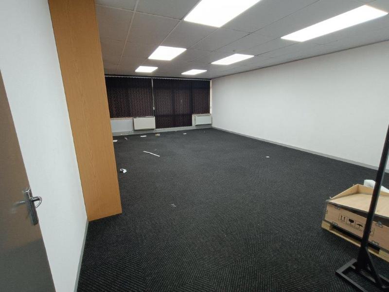 To Let commercial Property for Rent in Halfway House Gauteng