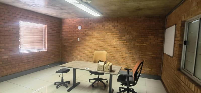 Commercial Property for Sale in N4 Gateway Industrial Park Gauteng