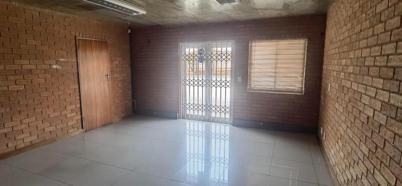 Commercial Property for Sale in N4 Gateway Industrial Park Gauteng