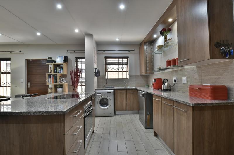 3 Bedroom Property for Sale in Ferndale Gauteng