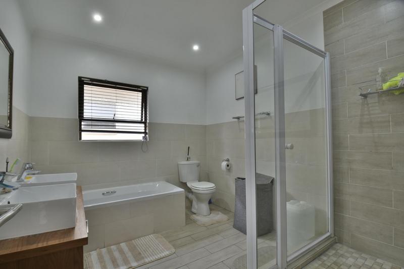 3 Bedroom Property for Sale in Ferndale Gauteng