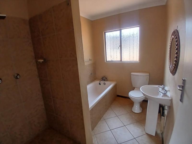3 Bedroom Property for Sale in The Orchards Gauteng