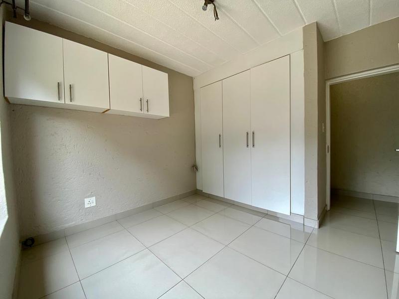 To Let 2 Bedroom Property for Rent in Morningside Gauteng