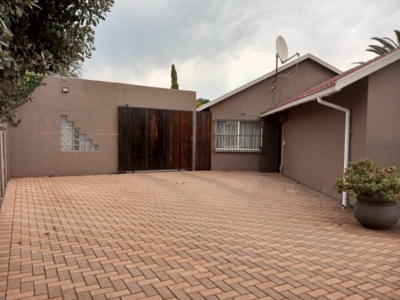 3 Bedroom Property for Sale in Edelweiss Gauteng