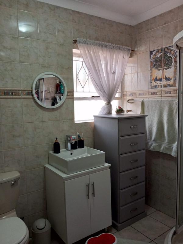 3 Bedroom Property for Sale in Edelweiss Gauteng