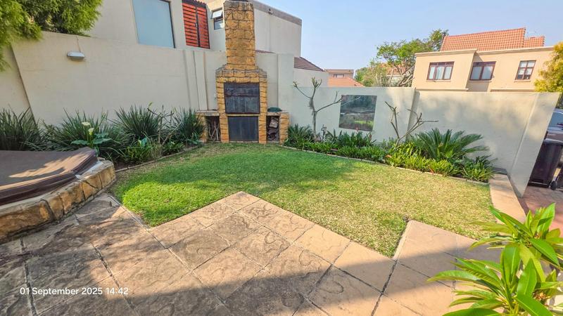 2 Bedroom Property for Sale in Magaliessig Gauteng