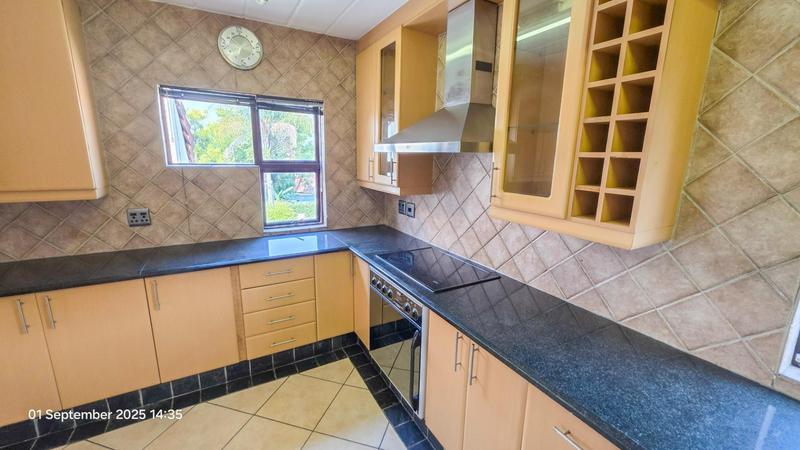 2 Bedroom Property for Sale in Magaliessig Gauteng