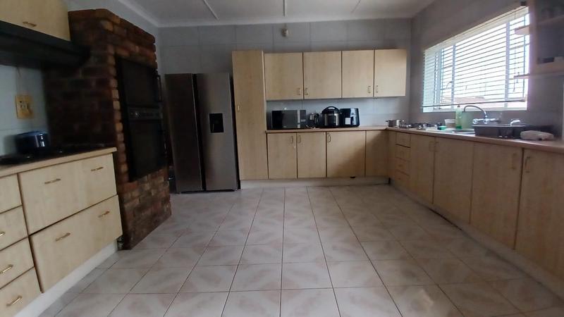 3 Bedroom Property for Sale in Birchleigh Gauteng