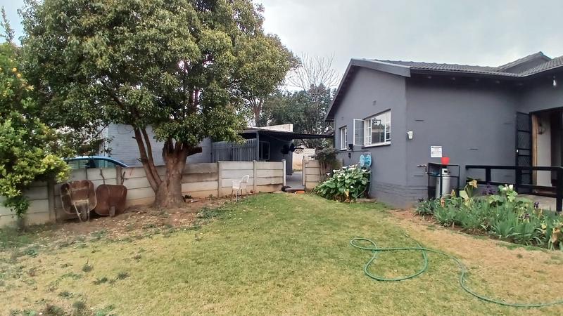 3 Bedroom Property for Sale in Birchleigh Gauteng